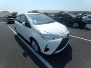 2017 TOYOTA VITZ U