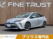 2019 TOYOTA PRIUS