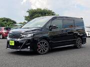 2018 TOYOTA VOXY