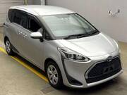 2022 TOYOTA SIENTA