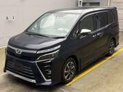 2018 TOYOTA VOXY