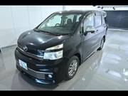 2012 TOYOTA VOXY