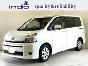 2012 TOYOTA VOXY