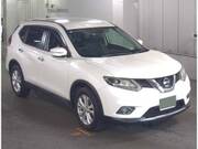 2015 NISSAN X-TRAIL