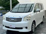 2011 TOYOTA NOAH