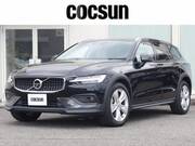 2022 VOLVO V60