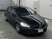 2016 VOLVO V40