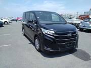 2018 TOYOTA NOAH X