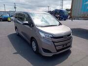 2018 TOYOTA NOAH X