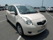 2007 TOYOTA VITZ F