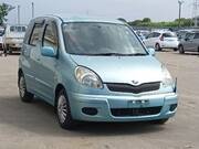 2004 TOYOTA FUNCARGO X