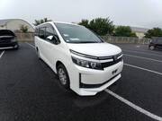 2015 TOYOTA VOXY X