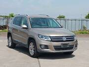 2012 VOLKSWAGEN TIGUAN