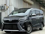 2019 TOYOTA VOXY