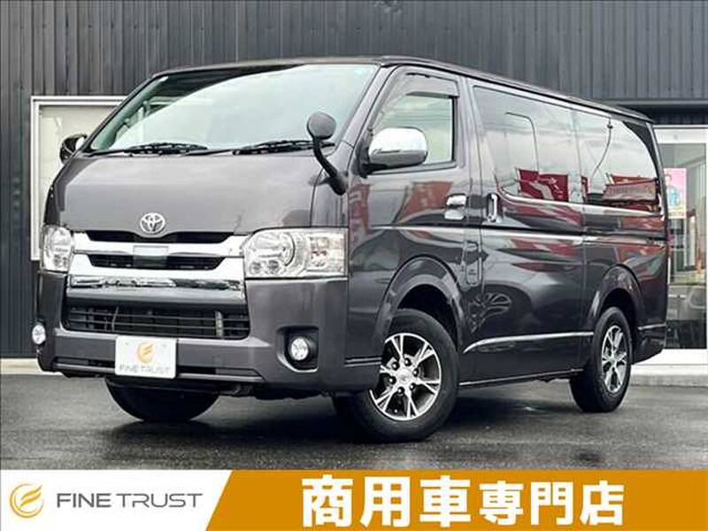 -HIACE VAN