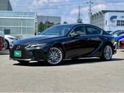 2025 LEXUS IS