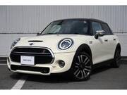 2020 BMW MINI COOPER S