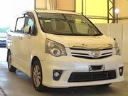 2010 TOYOTA NOAH SI