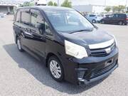 2010 TOYOTA NOAH S