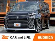 2022 TOYOTA VOXY