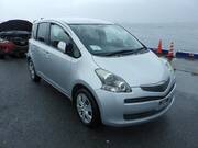 2010 TOYOTA RACTIS