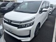 2014 TOYOTA VOXY
