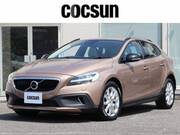 2016 VOLVO V40