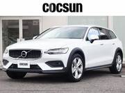 2019 VOLVO V60