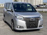 2015 TOYOTA ESQUIRE