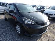 2015 TOYOTA VITZ F