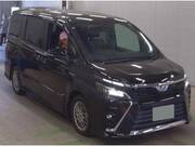 2019 TOYOTA VOXY