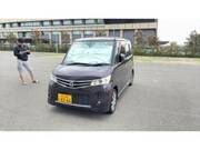 2009 NISSAN ROOX