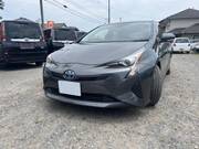 2017 TOYOTA PRIUS