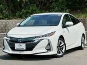 2017 TOYOTA PRIUS PHV