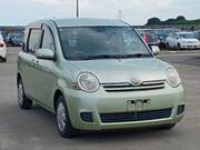 2011 TOYOTA SIENTA X LIMITED