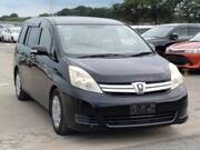 2013 TOYOTA ISIS L