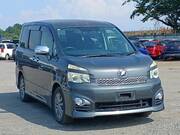 2012 TOYOTA VOXY