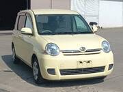 2010 TOYOTA SIENTA X