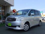 2013 TOYOTA NOAH