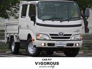 2013 TOYOTA DYNA