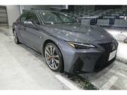 2021 LEXUS IS