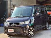 2010 NISSAN ROOX