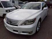 2010 LEXUS LS