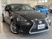 2017 LEXUS IS
