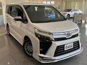 2022 TOYOTA VOXY