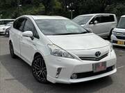 2011 TOYOTA PRIUS ALPHA