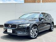 2024 VOLVO V60