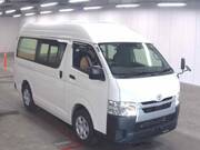2022 TOYOTA HIACE VAN DX