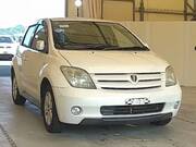 2005 TOYOTA IST