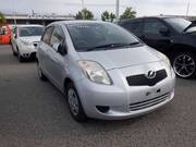 2006 TOYOTA VITZ F